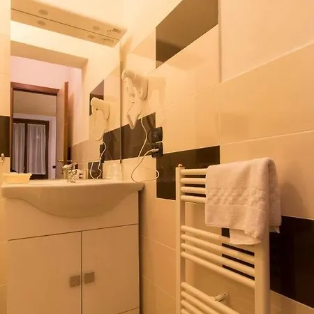 Le Cerquelle Отель Papiano