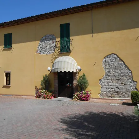 Le Cerquelle 3* Papiano