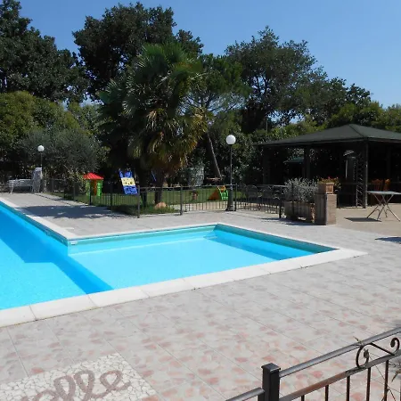 Le Cerquelle 3* Papiano